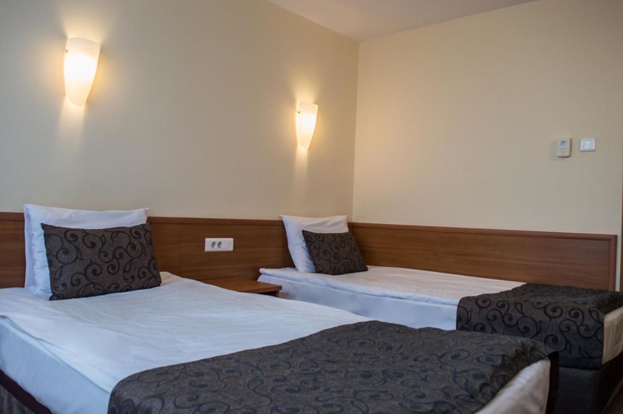 Отель Park Hotel Moskva София-21