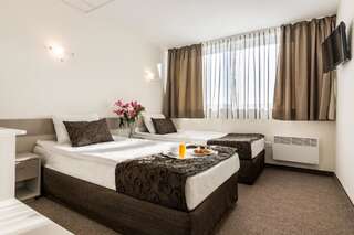 Отель Park Hotel Moskva София Двухместный номер с 2 отдельными кроватями-1