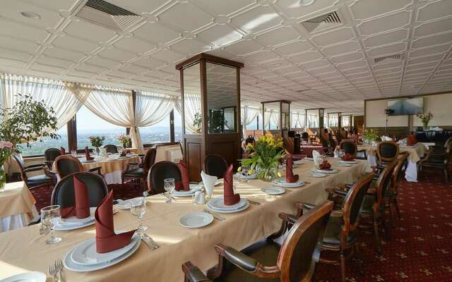 Отель Park Hotel Moskva София-30